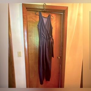 Navy Wrap-Jumpsuit M